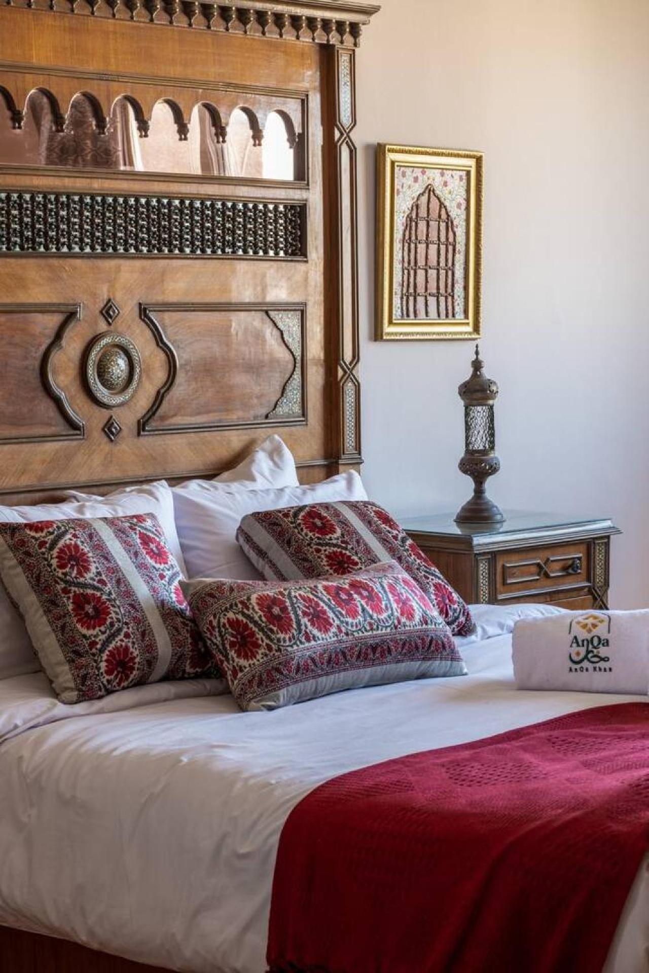 Zamalek Sunny Khan Apartment